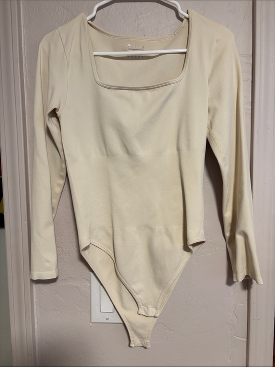 OQQ Tops - Cream Square-Neck Long Sleeve Bodysuit - EON